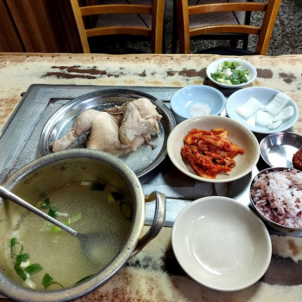 Sarangbang Kalguksu 3
