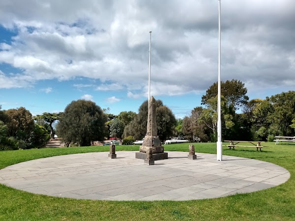 Lorne 4