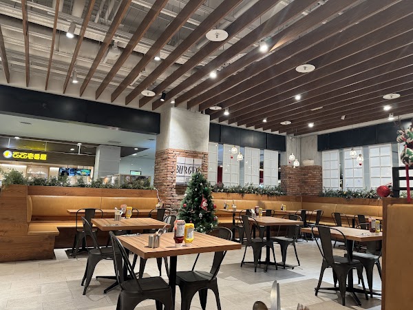 J.S.FOODIES 台中港三井 1
