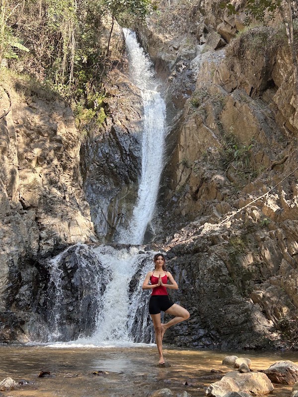 Mae Yai Waterfall 2
