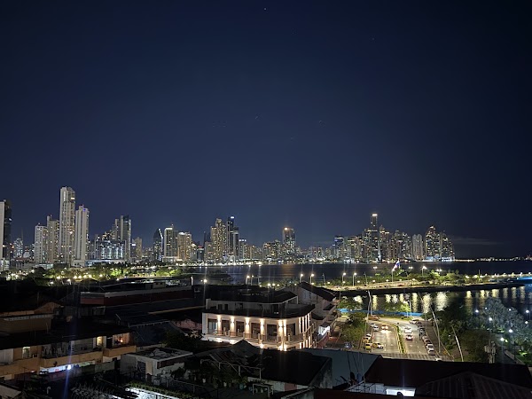 Lazotea Restaurant & Rooftop 3