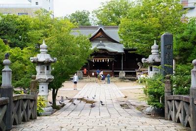 Yohashira-jinja Shrine 1