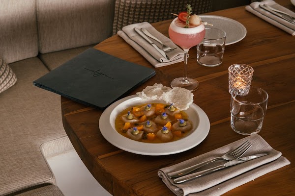 Alegre Bar and Dining 5