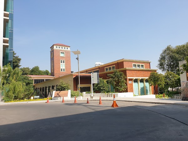 Siriraj Bimuksthan Museum