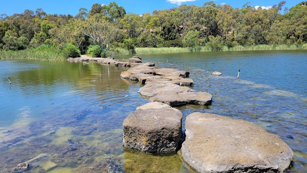 Newport Lakes Reserve