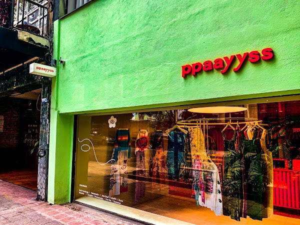 PAY'S store