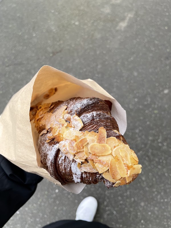 Luna Bakery 5