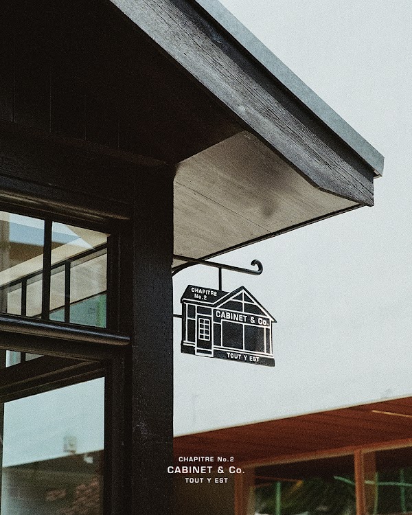 CABINET & Co. by TOUT Y EST