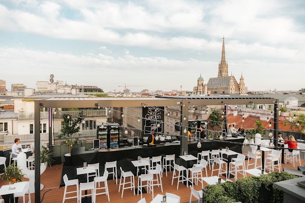 Organics Sky Garden Rooftop Bar Wien
