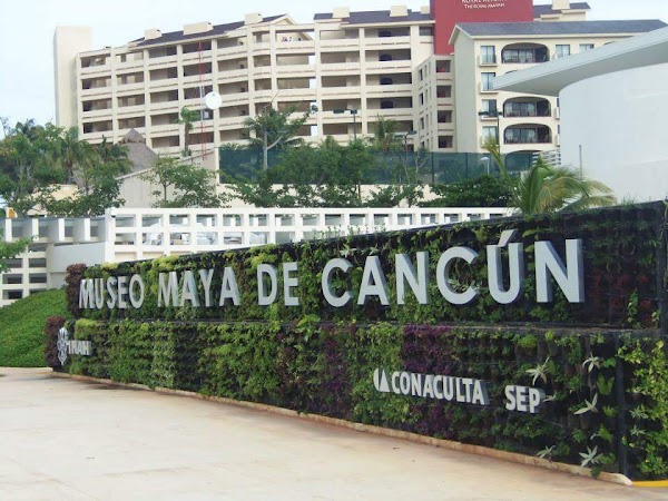 Museo Maya de Cancún y Zona Arqueológica de San Miguelito 2