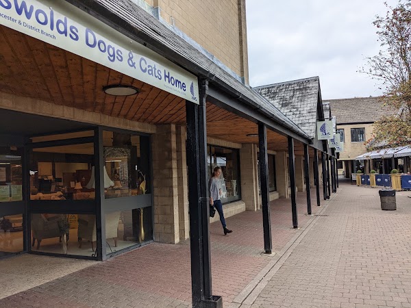 The Cotswolds Dogs & Cats Home 1