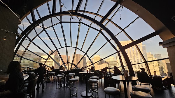 The View Lounge 6
