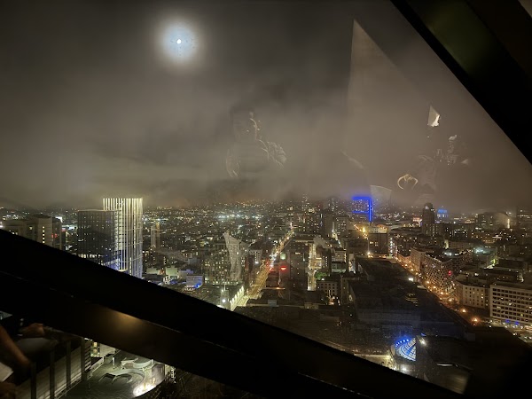 The View Lounge 4