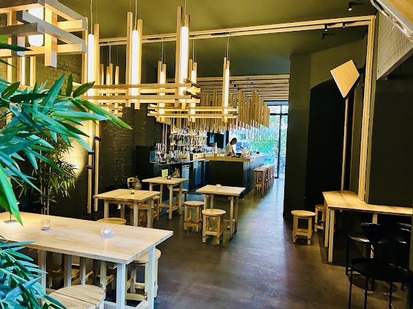 REI Izakaya Bar & Restaurant 5