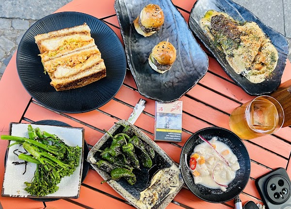 REI Izakaya Bar & Restaurant 2