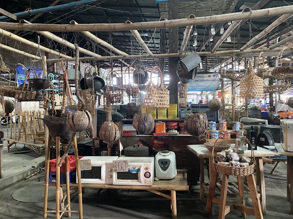 Ming Muang Market 2