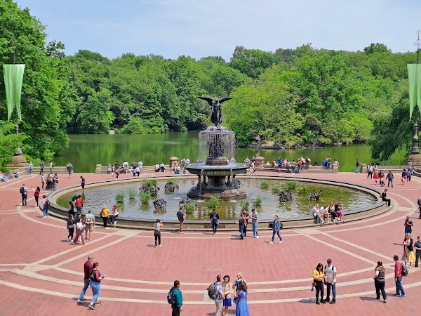 Bethesda Fountain 4