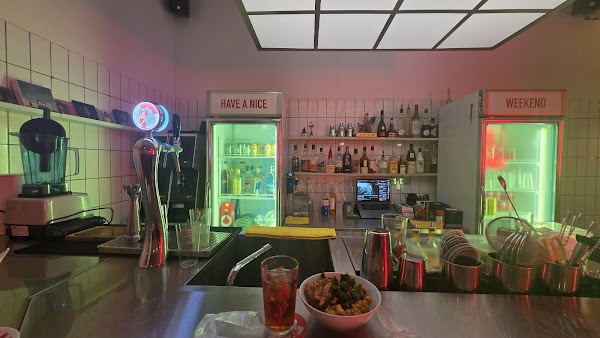 Weekend Chicken Club & Bar 5