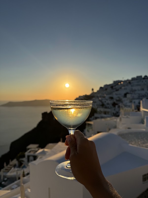 Akàstus Cafe & Cocktail Bar 3