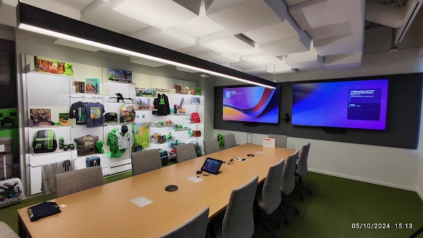 Mojang Studios 4