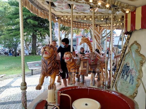 Carousel 4