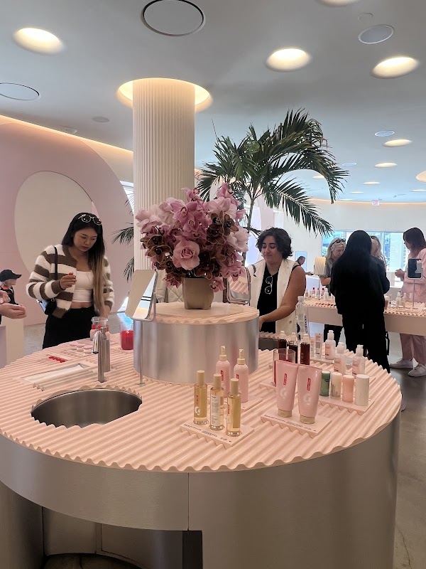 Glossier LA 4