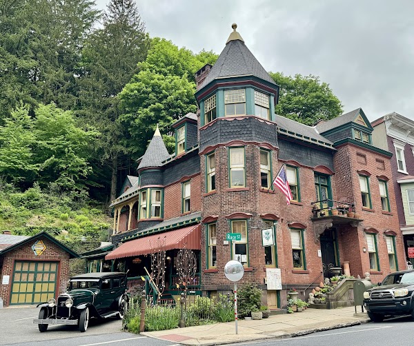 The Dolon House Bed and Breakfast