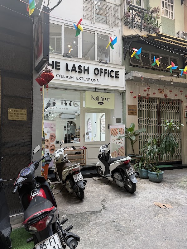 The Lash Office - Brows - Lashes - Nails 2