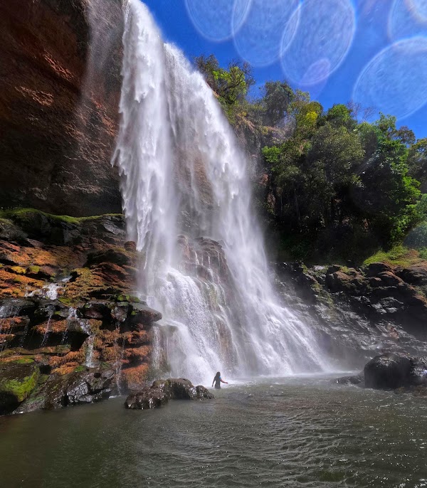 Cascada Kiki waterfall