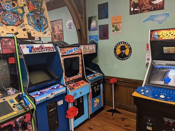 The Basement Arcade Bar 4