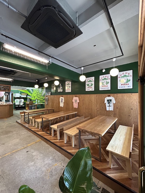 HUGHES PIZZA PARKSIDE (ヒューズ ピザ パークサイド)