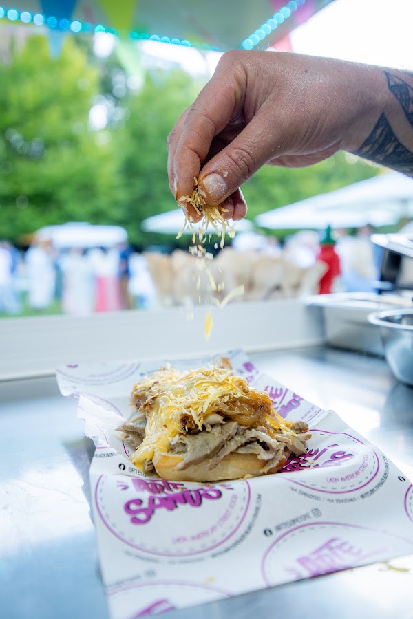 Artesanos Food Truck