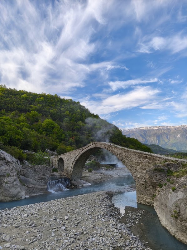 Kadiut Bridge, Bënjë, Përmet