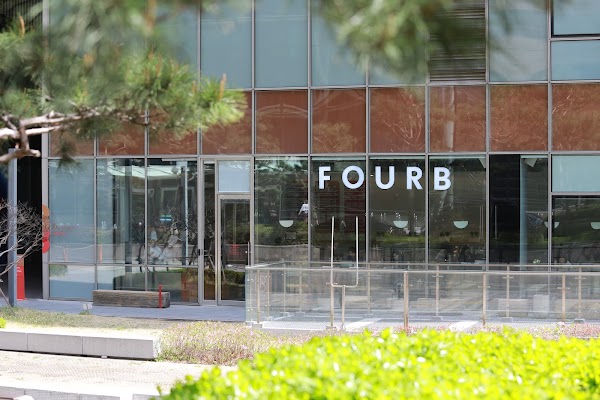 FourB, Gwanghwamun