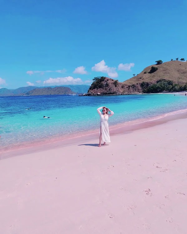 Pink Beach 5