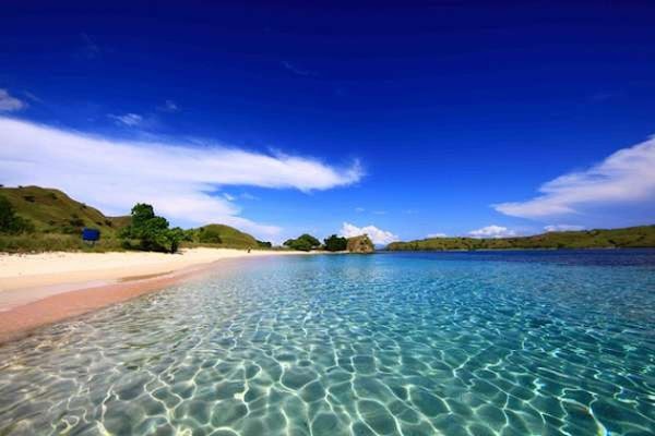 Pink Beach 3