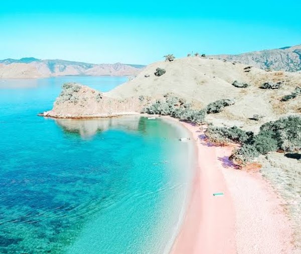 Pink Beach 2