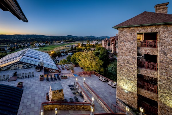 Grand Cascades Lodge