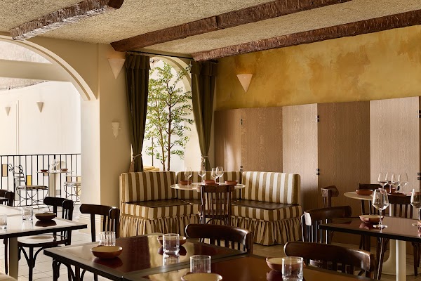 KINZ Restaurant