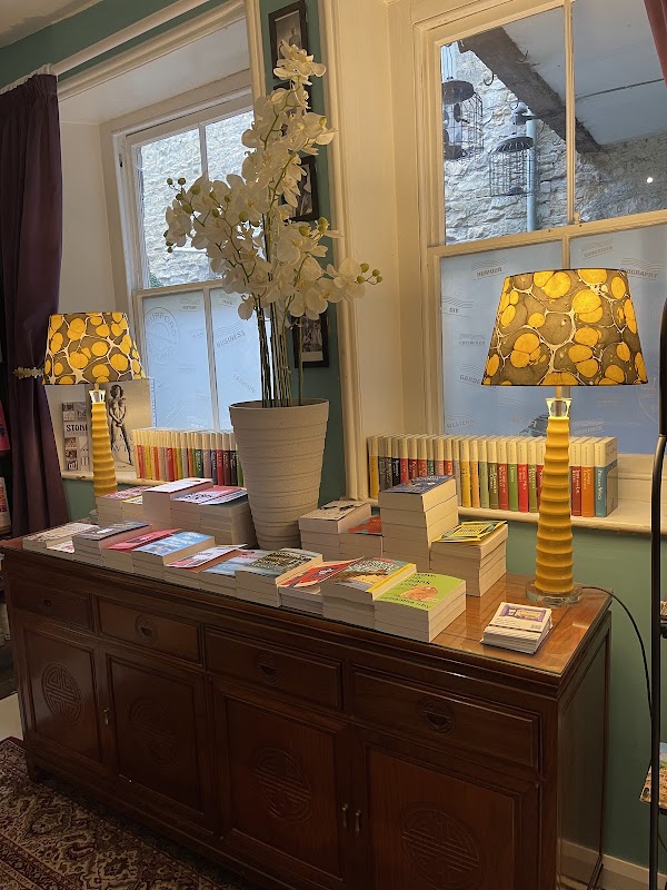 Madhatter Bookshop 4