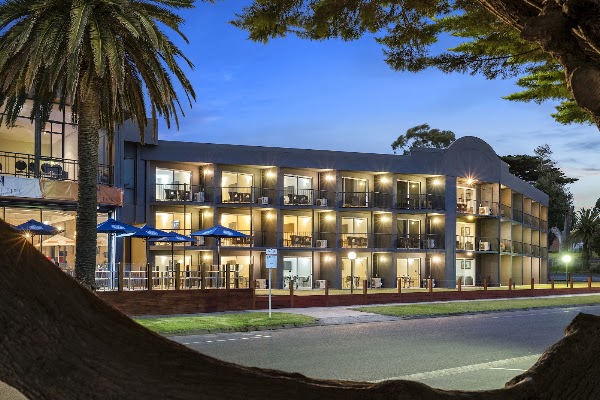 North Pier Hotel, Bar, Bistro & Accommodation