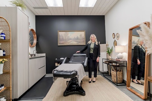 Sola Salons Studios 4