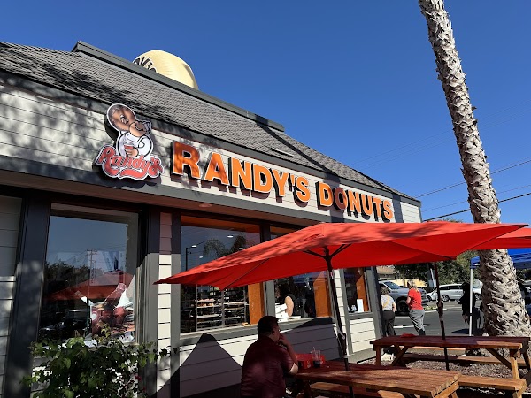 Randy’s Donuts