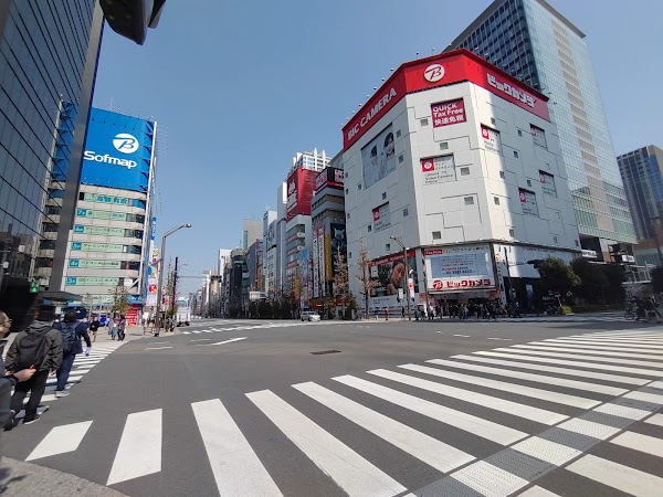 POP MART Tokyo: The Ultimate Toy Pilgrimage 🔫🎈 5