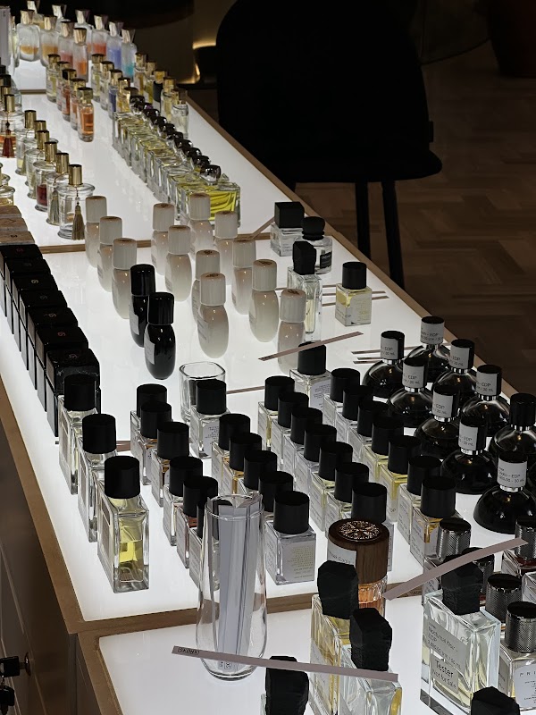 Skonx Perfumery @ Central World 4