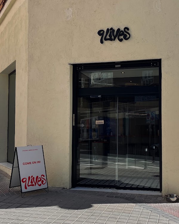 9 Lives Specialty Coffee & Brunch