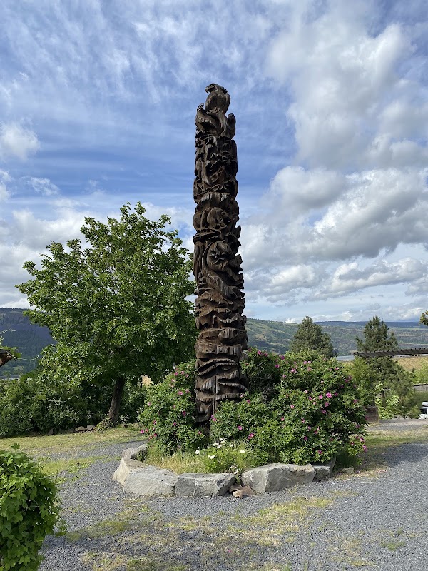 Mosier Totem Pole Plaza