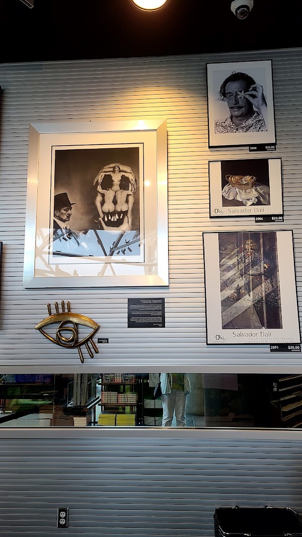The Dali Gift Shop