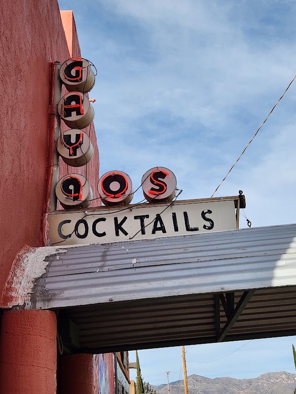 Gay 90’s Bar
