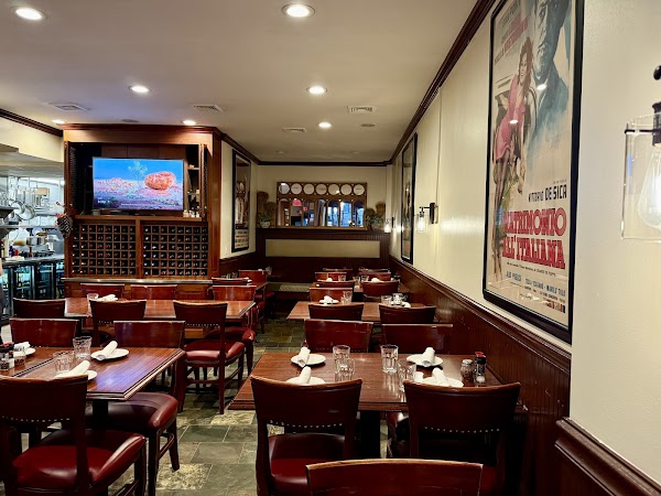 Lo Conte’s Restaurant 2